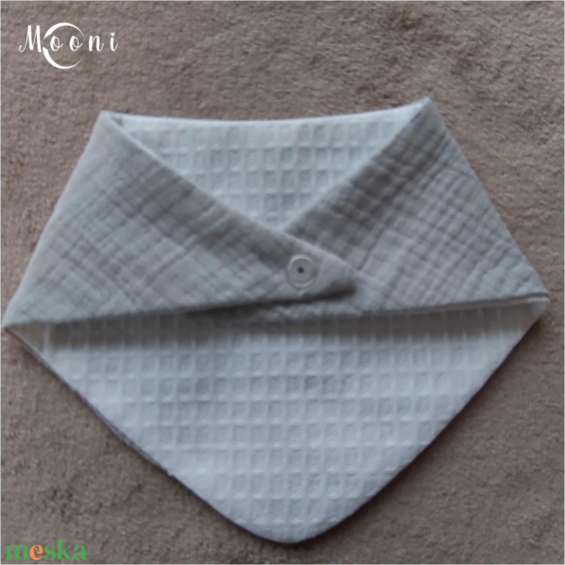 Dupla géz / waffle nyálkendő (szürke) - ruha & divat - babaruha & gyerekruha - előke & nyálkendő - Meska.hu