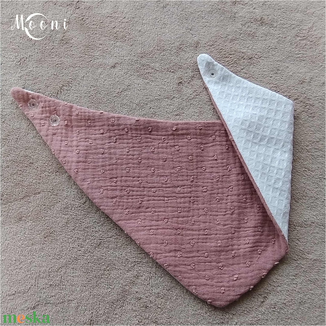 Dupla géz / waffle nyálkendő (világos mályva) - ruha & divat - babaruha & gyerekruha - előke & nyálkendő - Meska.hu