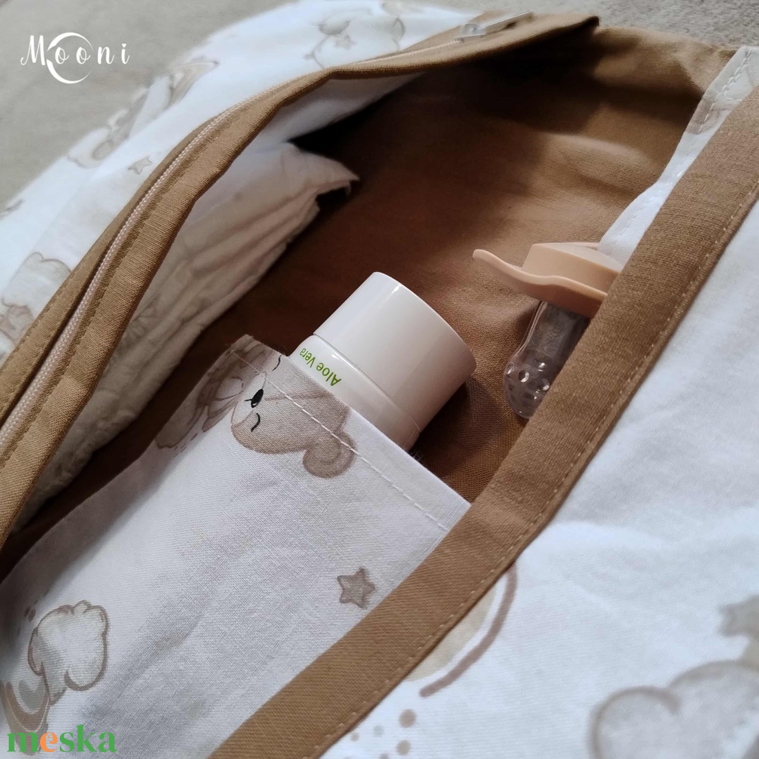 Kismackóm  Pelenkázó neszesszer - táska & tok - pelenkatáska - kismamatáska - Meska.hu