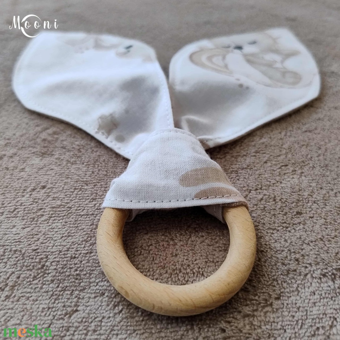 Kismackóm  Nyuszifül rágóka - játék & sport - 3 éves kor alattiaknak - rágóka - Meska.hu