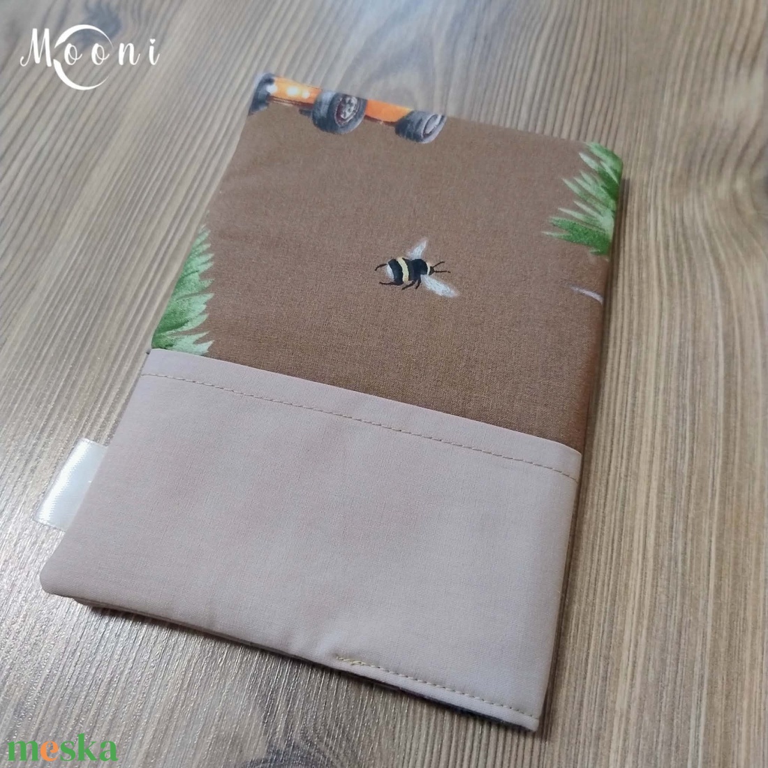 Erdei autókázás � Gyermek egészségügyi kiskönyv borító - baba - mama - babaemlékek - egészségügyi kiskönyv borító - Meska.hu