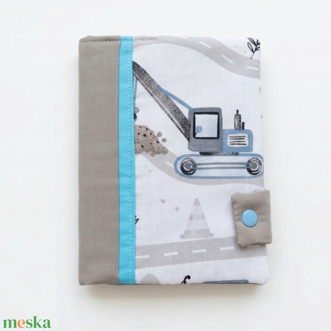 Munkagépes gyermek egészségügyi kiskönyv borító - baba - mama - babaemlékek - egészségügyi kiskönyv borító - Meska.hu