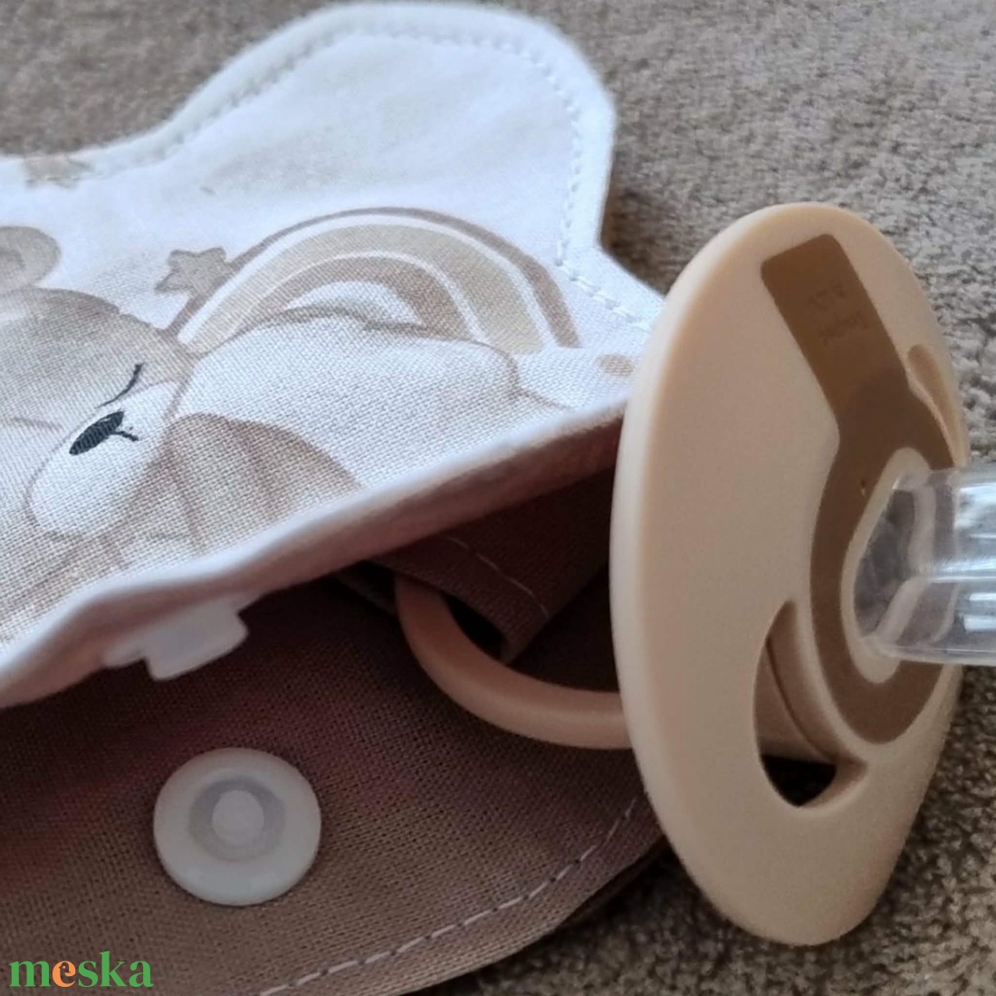 Kismackóm cumilánc � praktikus cumitartó babáknak - baba - mama - baba játékok - cumilánc - Meska.hu