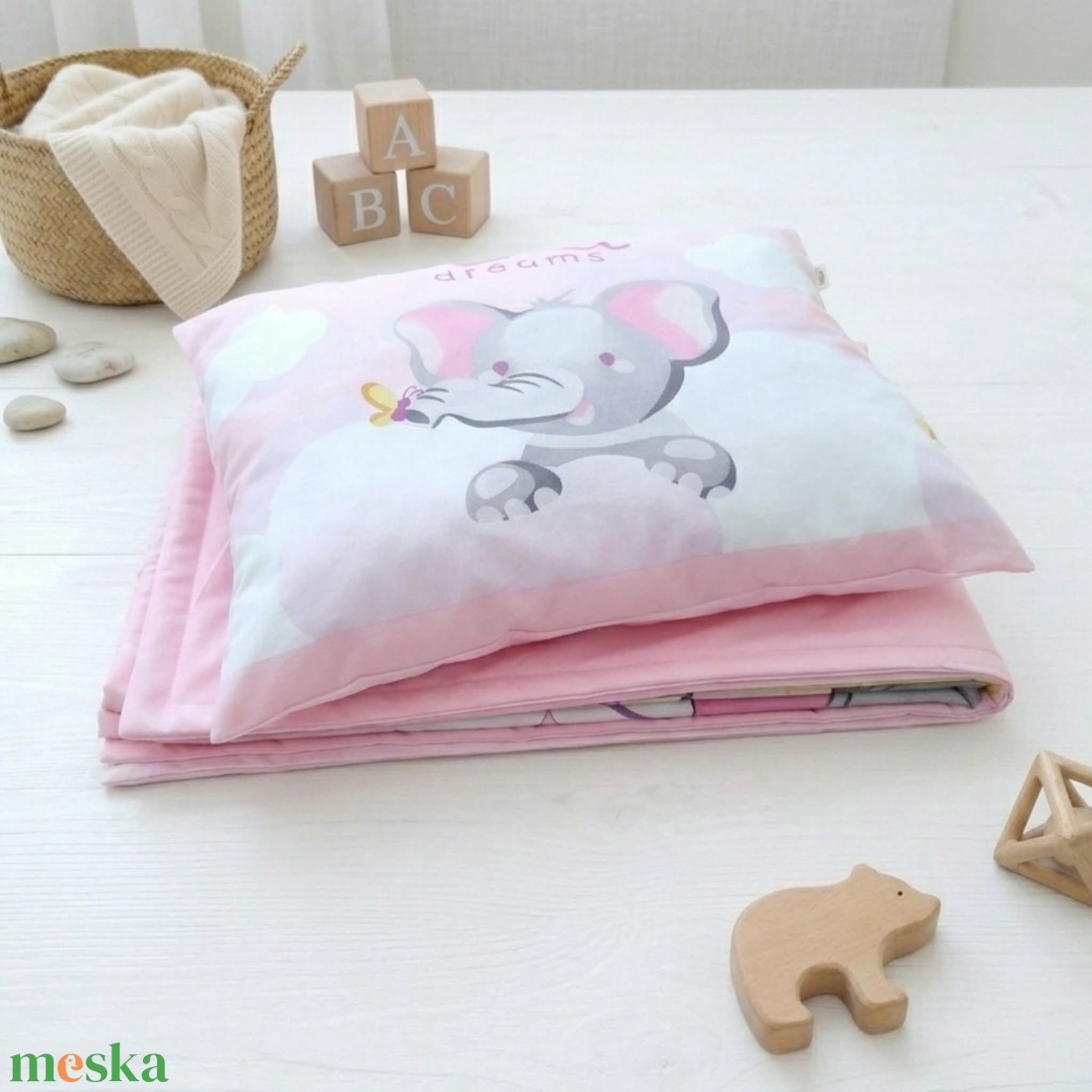 Elefántos ovis ágynemű szett - rózsaszín� töltött, pamut, egybevarrt - játék & sport - ovis felszerelés - ovis ágynemű - Meska.hu