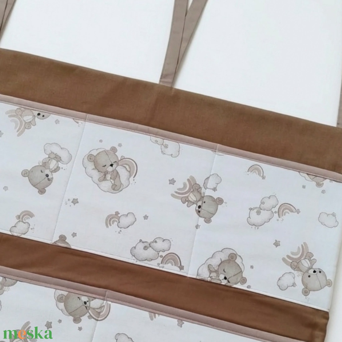 Kismackó mintás zsebes baba tároló kiságyra - baba - mama - baba ágynemű - szett kiságyba - Meska.hu