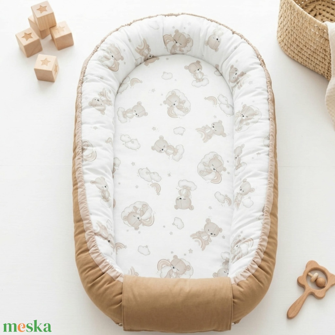 Kismackó mintás pamut babafészek - baba - mama - baba ágynemű - babafészek - Meska.hu