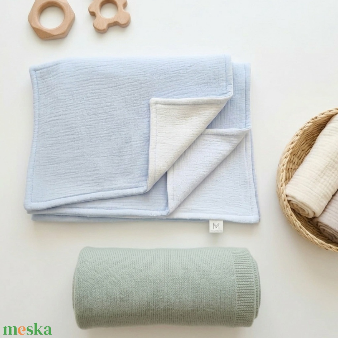 Baba ágynemű szett kiságyba � bélelt dupla géz (világoskék-fehér) - baba - mama - baba ágynemű - szett kiságyba - Meska.hu