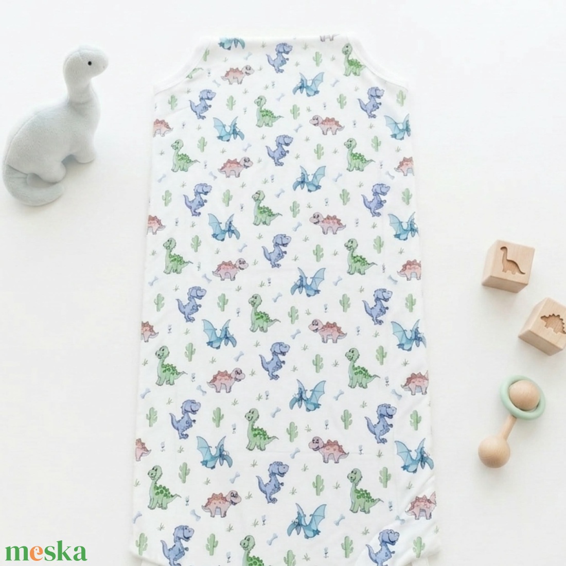 Dinós ovis lepedő és derékalj � bélelt pamut fektető bölcsibe és oviba - játék & sport - ovis felszerelés - ovis lepedő - Meska.hu