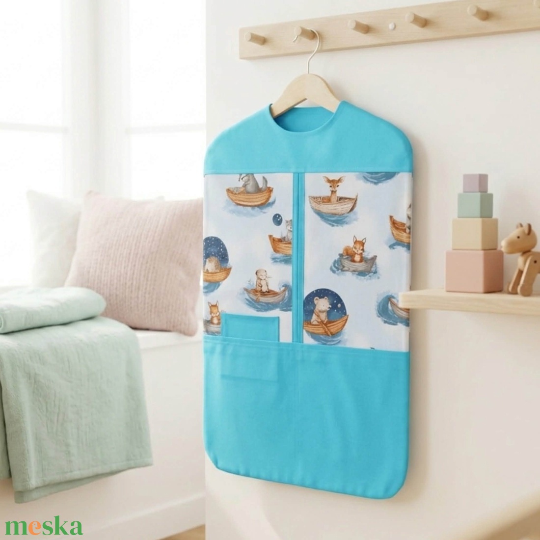 Kiscsónak mintás ovis ruhás zsák vállfára � vállfás ruhazsák bölcsibe és oviba - játék & sport - ovis felszerelés - ovis zsák - Meska.hu