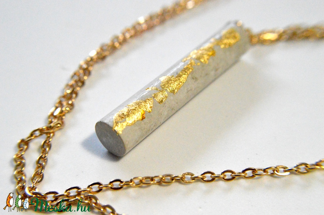 Csillogó beton nyaklánc  -  - Meska.hu