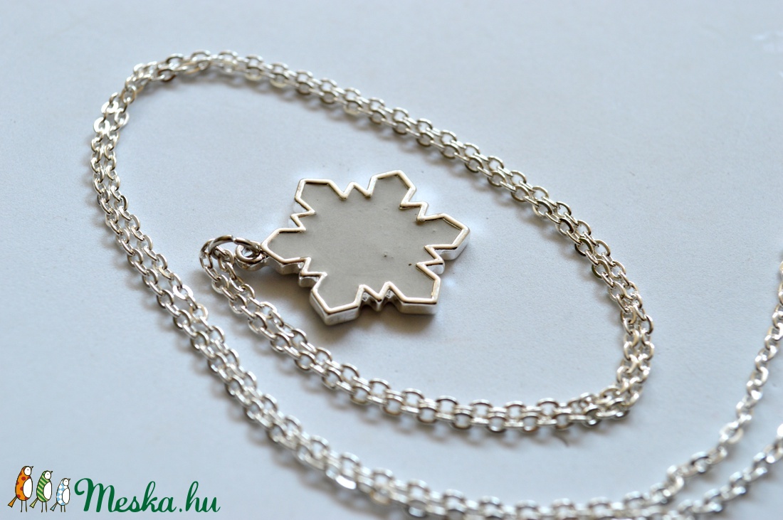 Különleges, hópehely formájú beton nyaklánc -  - Meska.hu