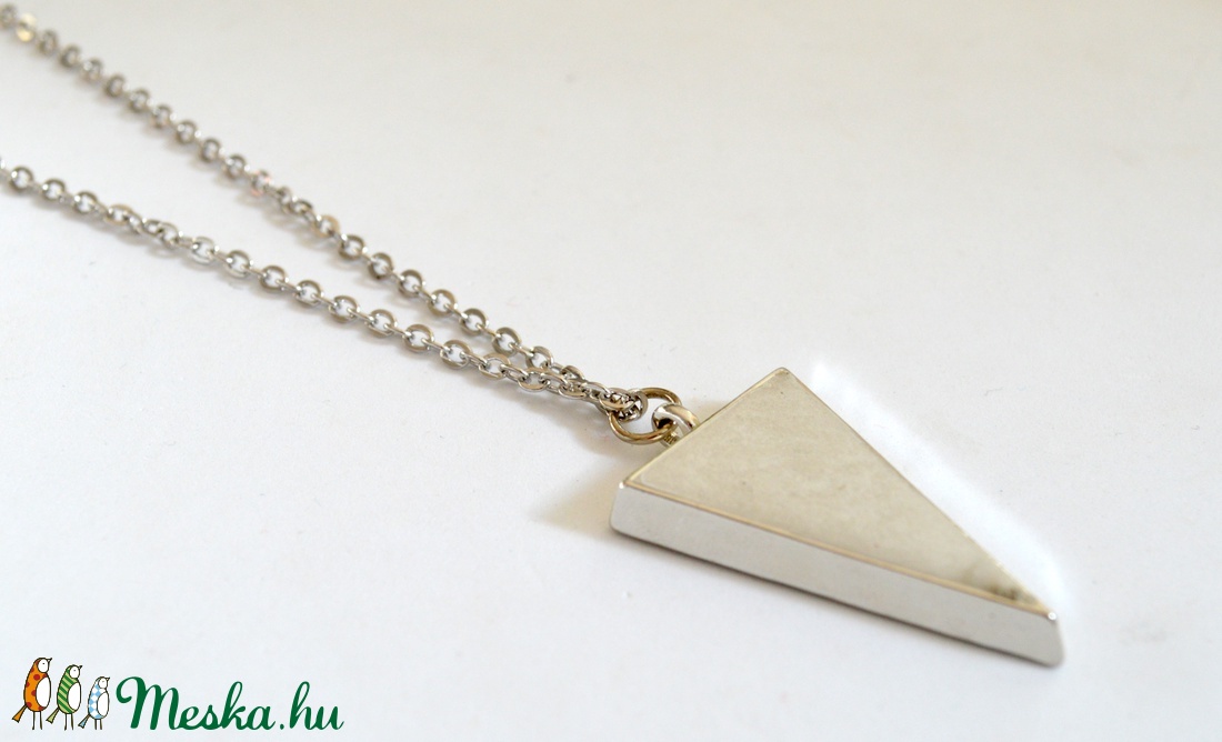 Modern háromszög formájú beton nyaklánc -  - Meska.hu