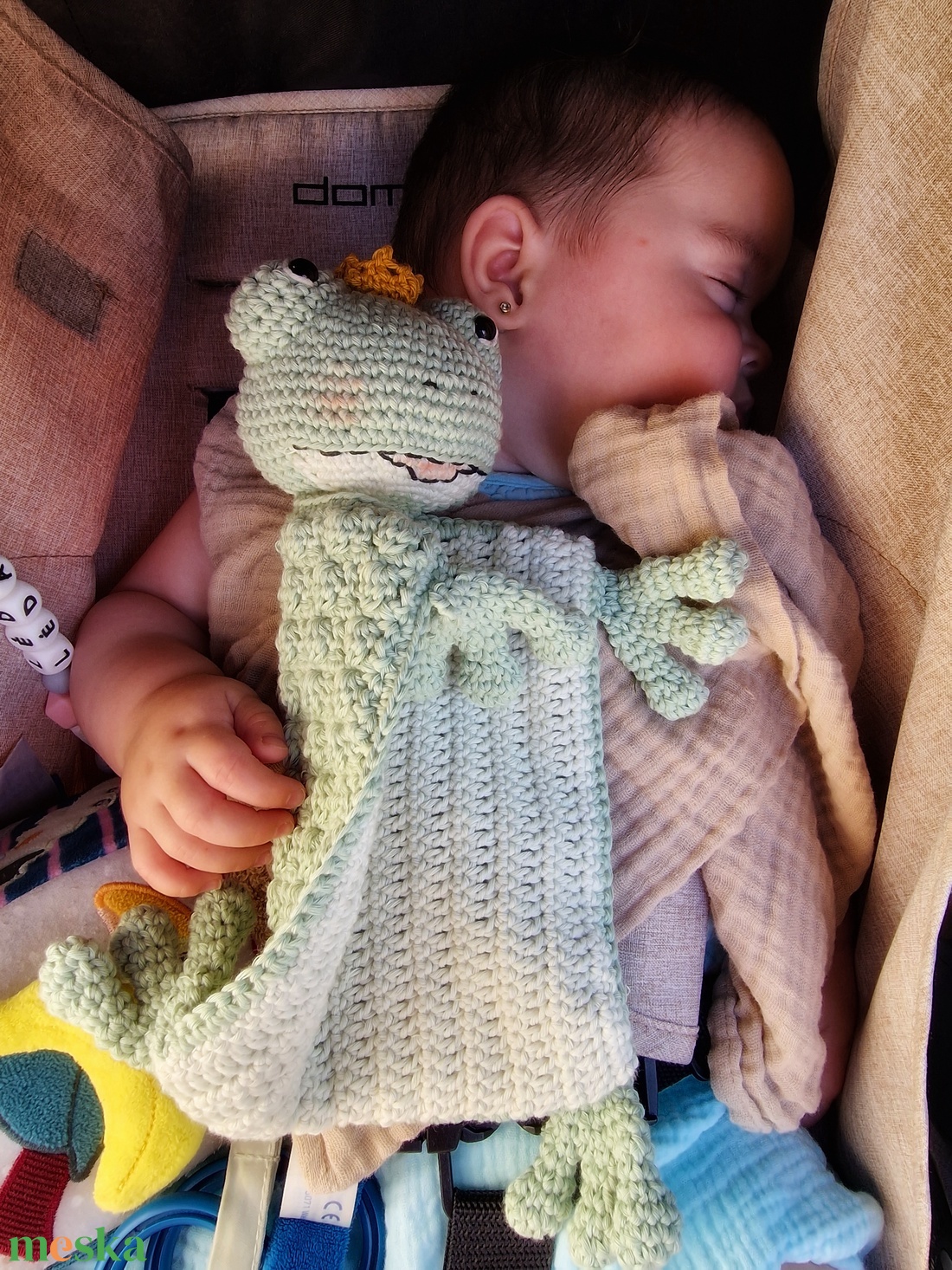 Békás szundikendő - játék & sport - Meska.hu