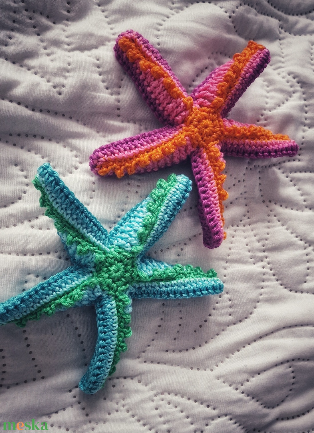 Horgolt tengeri csillagok - otthon & életmód - dekoráció - asztal és polc dekoráció - asztaldísz - Meska.hu