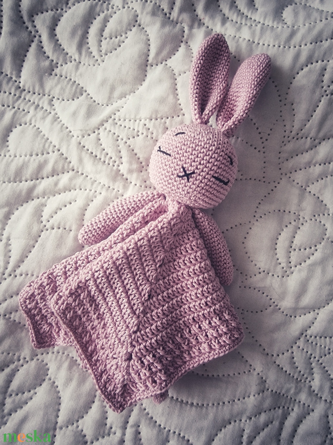 Horgolt nyuszis szundikendő - baba - mama - baba játékok - szundikendő, alvóka - Meska.hu