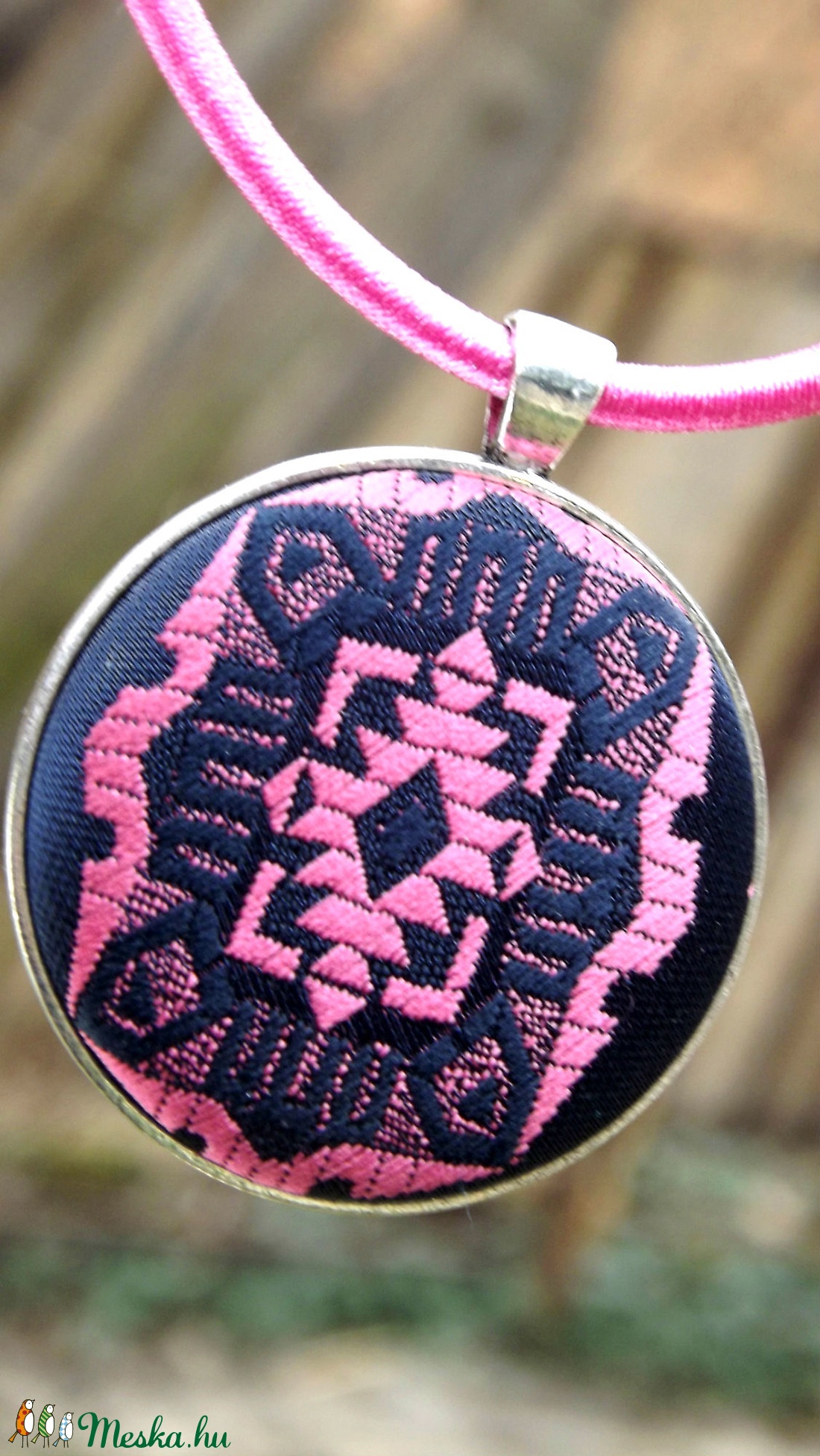 Rózsaszín geometria - nyaklánc nyakkendőből -  - Meska.hu