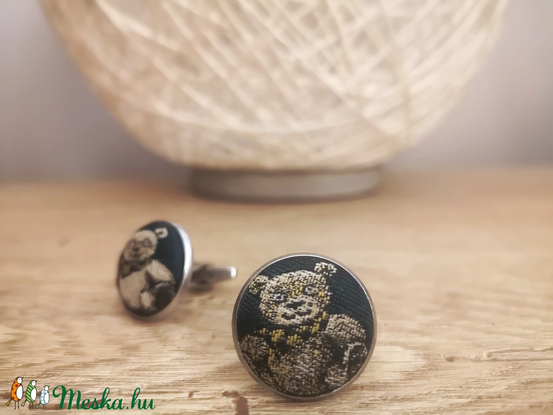 Mackós mandzsettagomb - ékszer - mandzsettagomb - Meska.hu