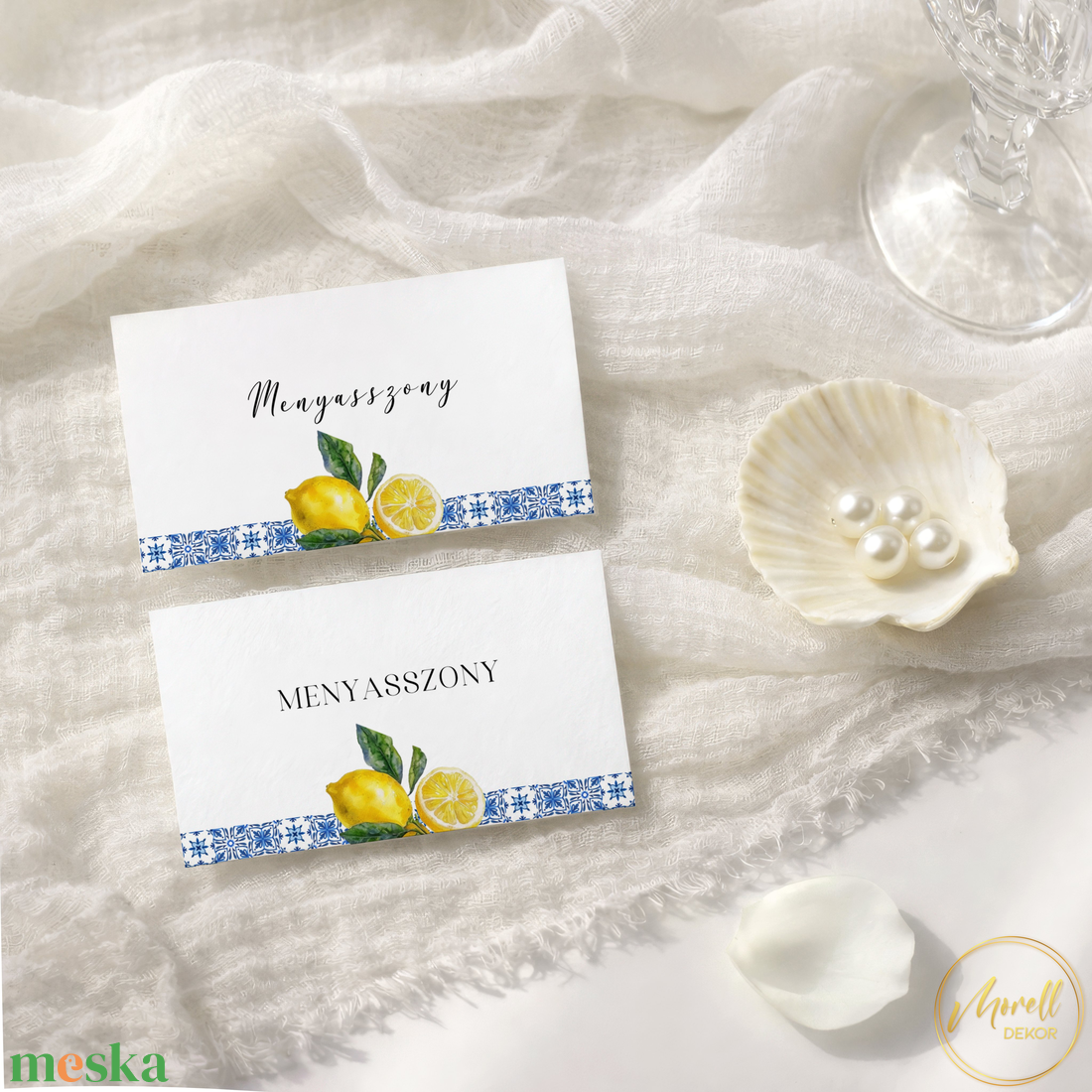 Esküvői ültetőkártya/ ültető / névkártya / asztali névkártya / vendég névtábla - Amalfi Ceramica (citromos kék csempés) - esküvő - meghívó & kártya - meghívó - Meska.hu