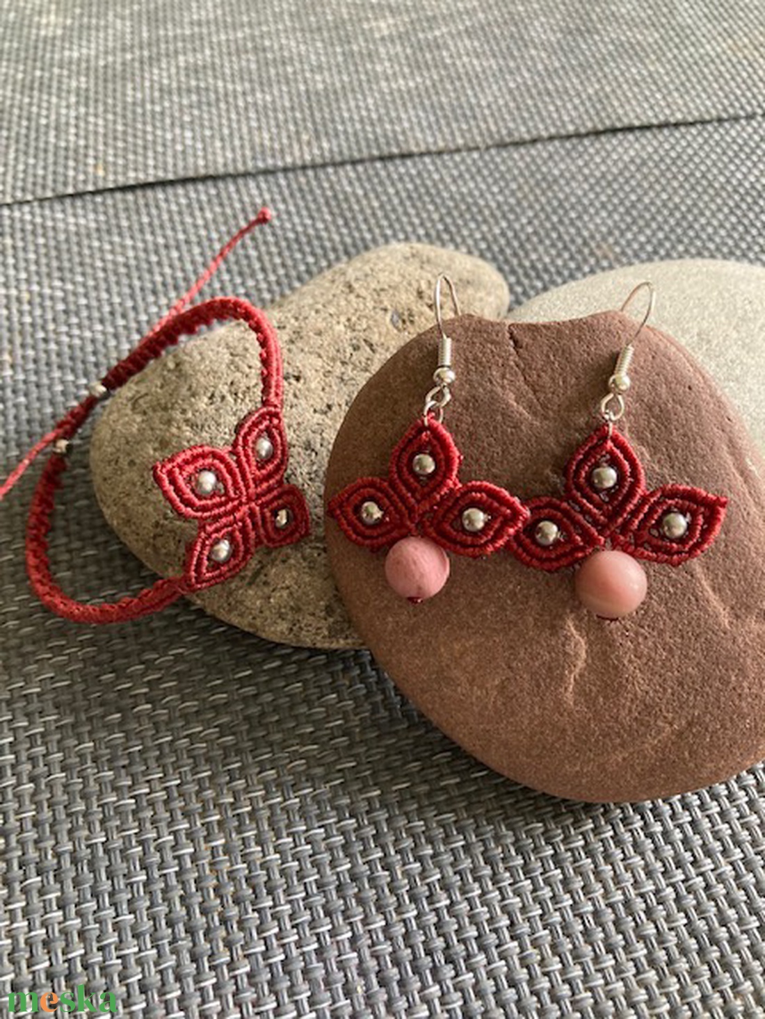 Makramé szett - ékszer - karkötő - gyöngyös karkötő - Meska.hu