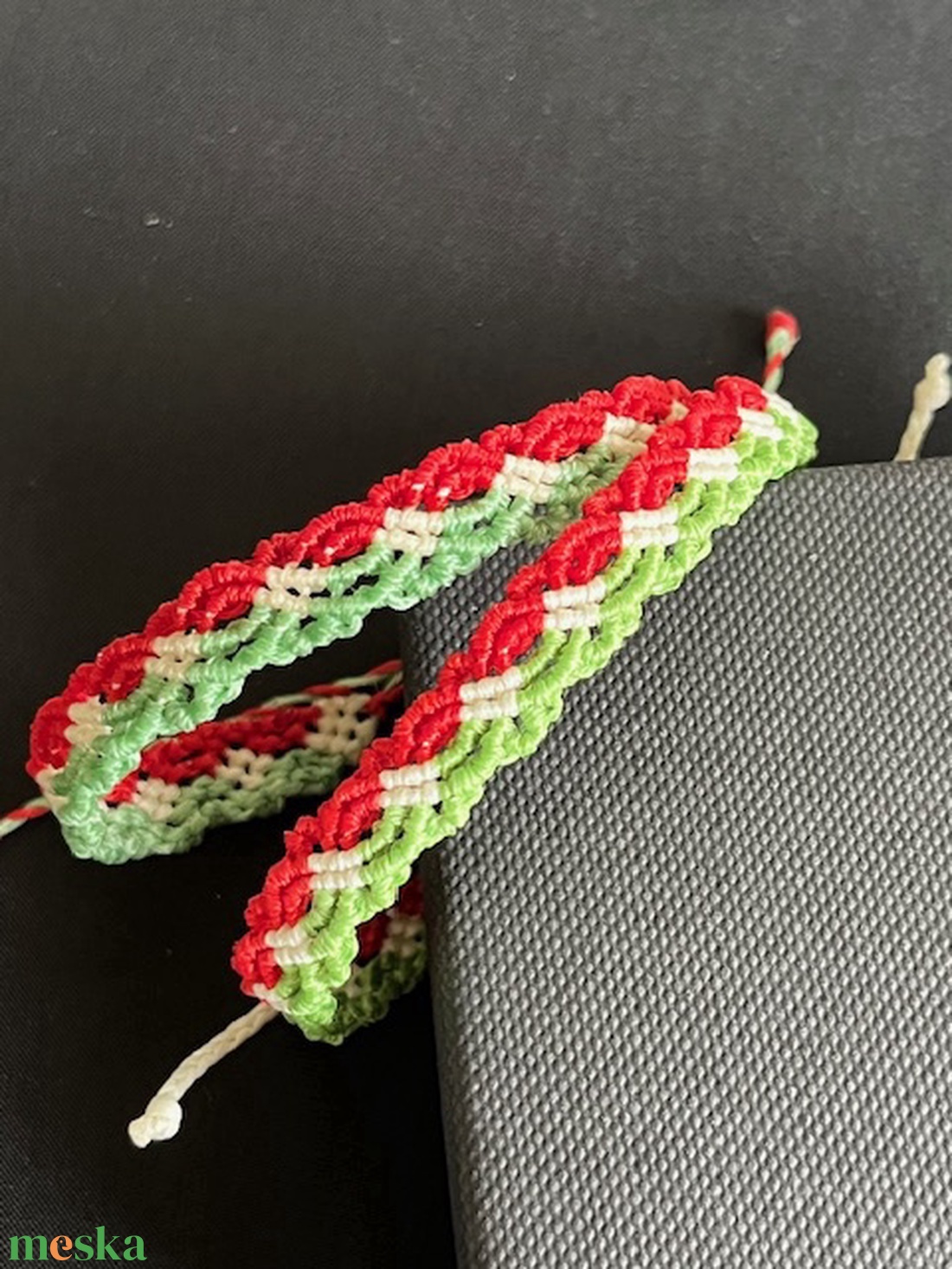 Magyaros karkötő - ékszer - karkötő - fonott karkötő - Meska.hu