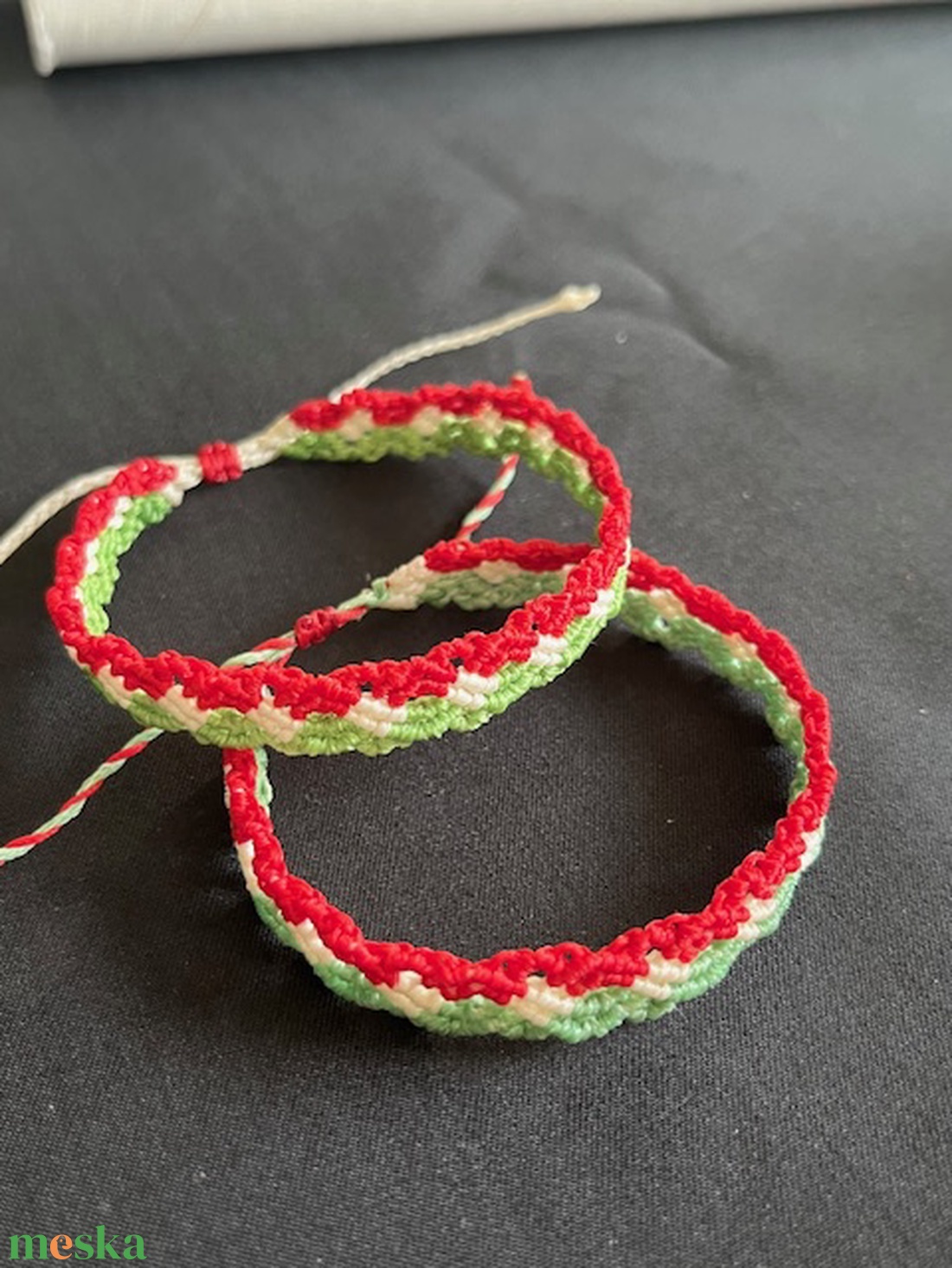 Magyaros karkötő - ékszer - karkötő - fonott karkötő - Meska.hu