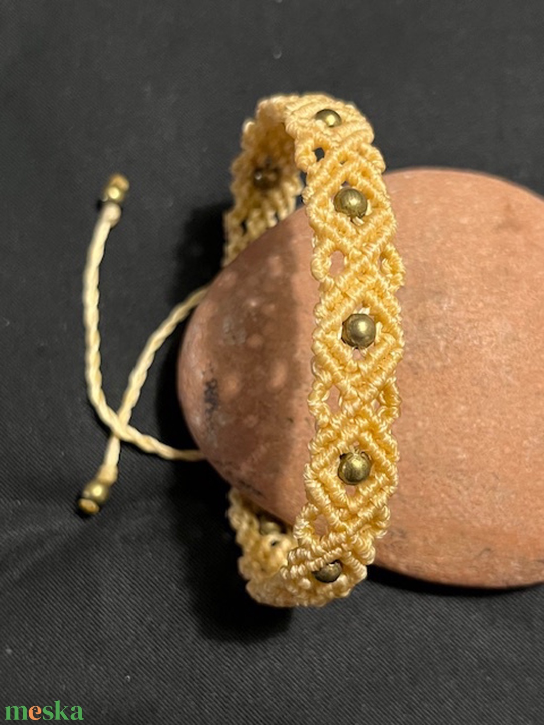 Makramé karkötő - ékszer - karkötő - gyöngyös karkötő - Meska.hu