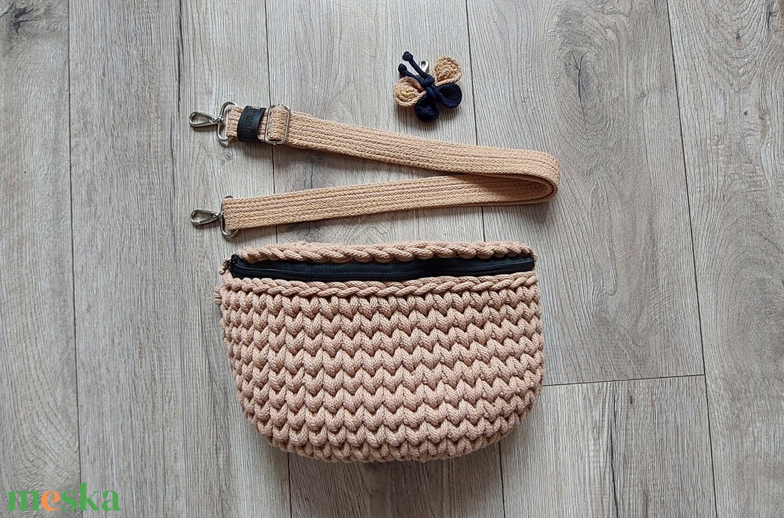 Mocca Mousse - Horgolt Övtáska  - táska & tok - övtáska - Meska.hu