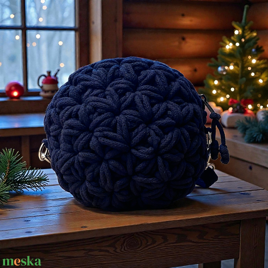 Macaron, horgolt kerek oldaltáska � mélykék - táska & tok - kézitáska & válltáska - alkalmi táska - Meska.hu