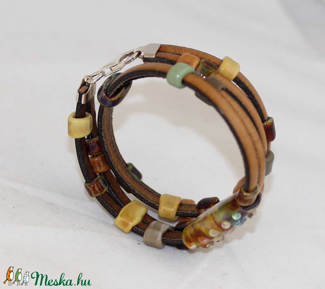 'Jungle mix' többsoros bőr karkötő-egyedi üveggyöngyökkel -  - Meska.hu