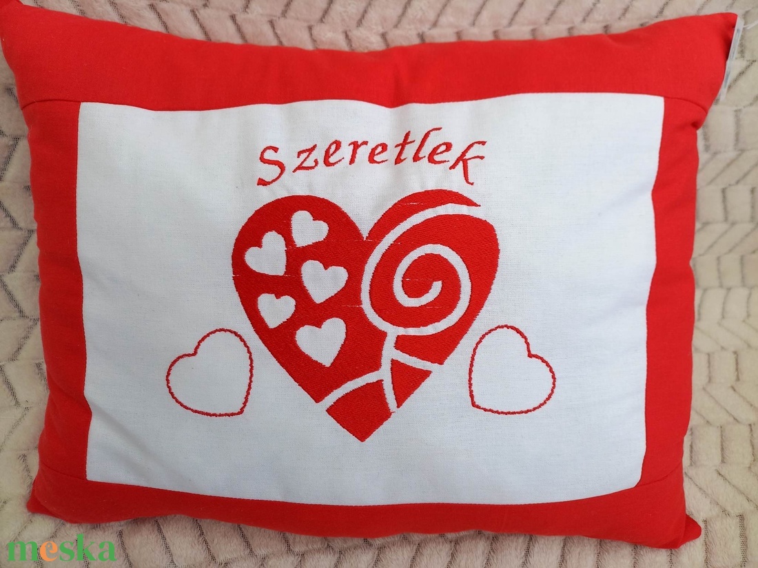 Szeretlek! Szíves hímzett párna - otthon & életmód - lakástextil - párna & párnahuzat - Meska.hu Szeretlek! Szíves hímzett párna - otthon & életmód - lakástextil - párna & párnahuzat - Meska.hu