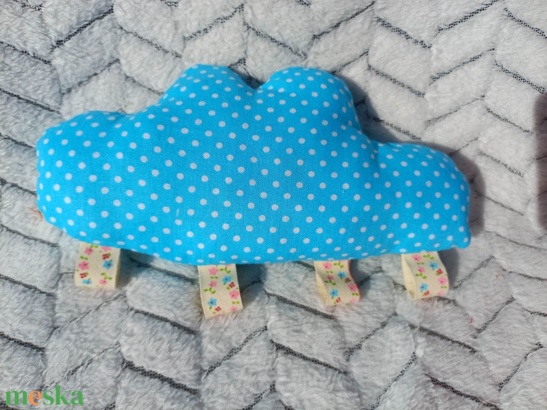 Babajáték több színben zsiráf, felhő - otthon & életmód - babaszoba, gyerekszoba - gyerek díszpárna - Meska.hu