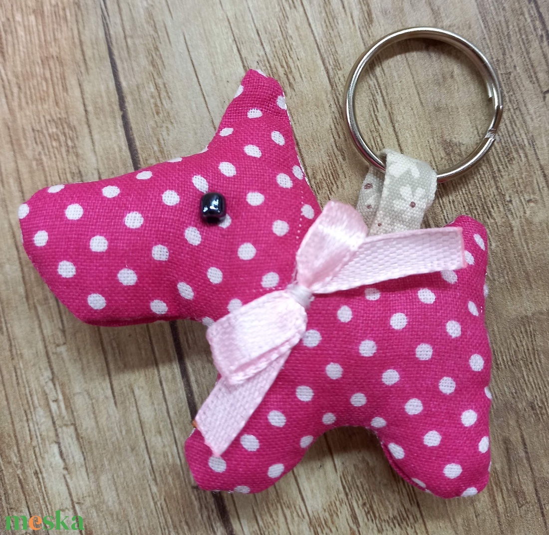 Terrier textil kulcstartók többféle színben - táska & tok - kulcstartó & táskadísz - kulcstartó - Meska.hu Terrier textil kulcstartók többféle színben - táska & tok - kulcstartó & táskadísz - kulcstartó - Meska.hu