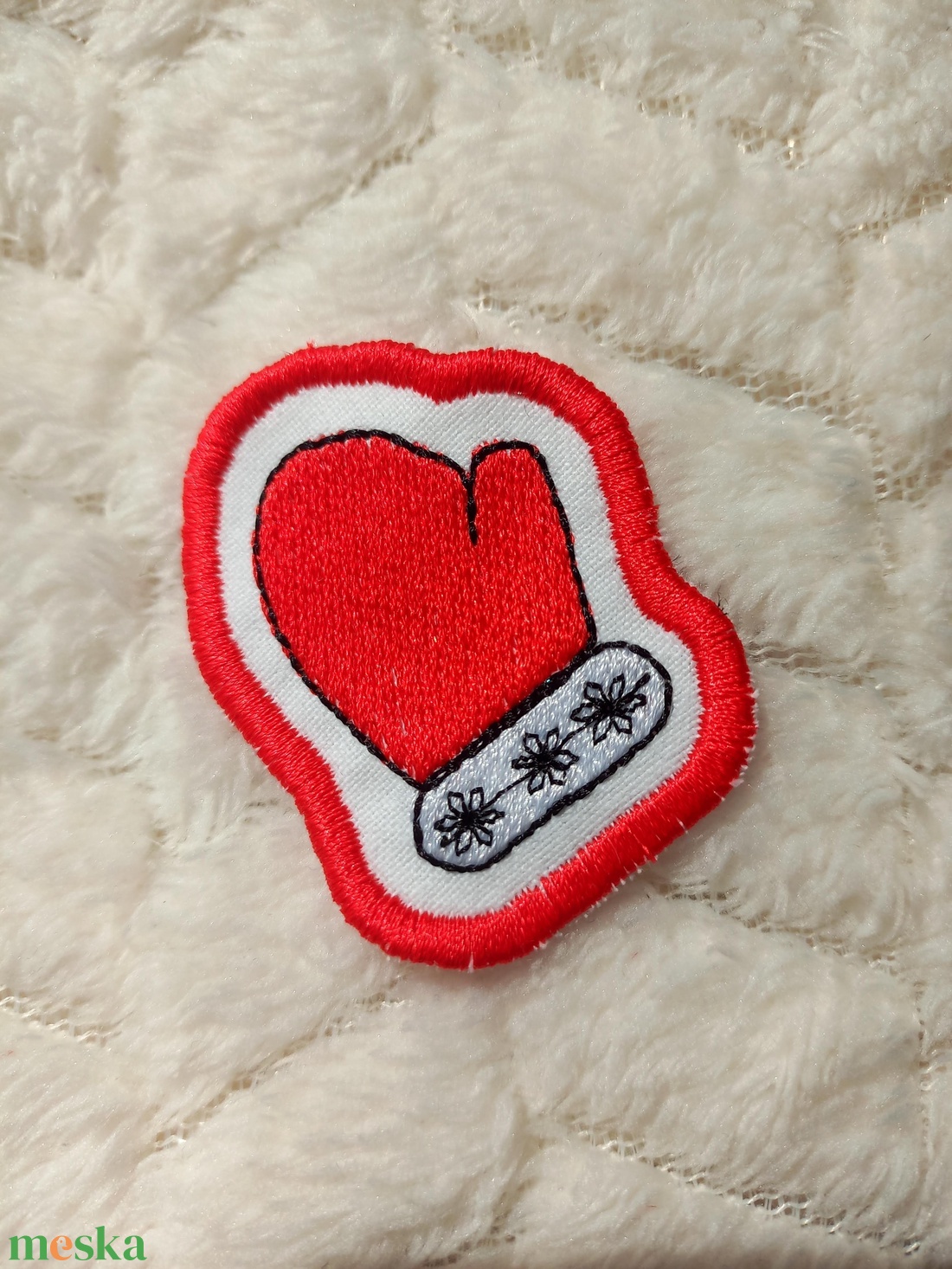 Felvarrható és vasalható ovis jel, kesztyű - játék & sport - ovis felszerelés - óvodai jelek - Meska.hu Felvarrható és vasalható ovis jel, kesztyű - játék & sport - ovis felszerelés - óvodai jelek - Meska.hu