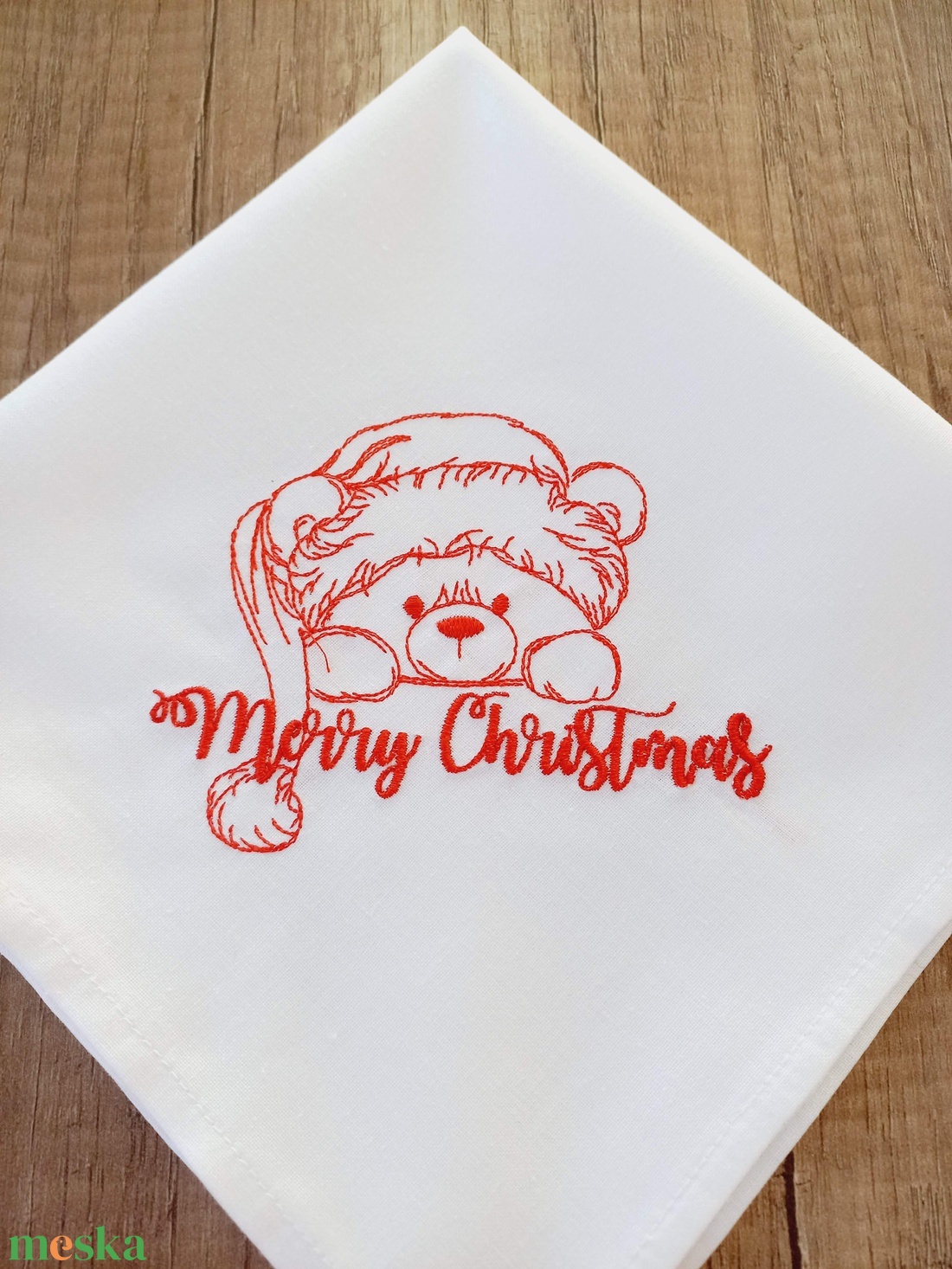 Ünnepi textilszett mackó hímzéssel Karácsonyi, 6 szalvéta, törölköző, konyharuha, csipkés asztalközép - karácsony - karácsonyi lakásdekoráció - ünnepi asztaldekoráció - Meska.hu