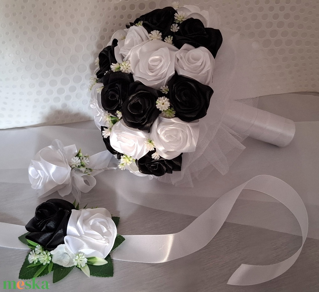 Örökcsokor garnitúra - esküvő - menyasszonyi- és dobócsokor - Meska.hu