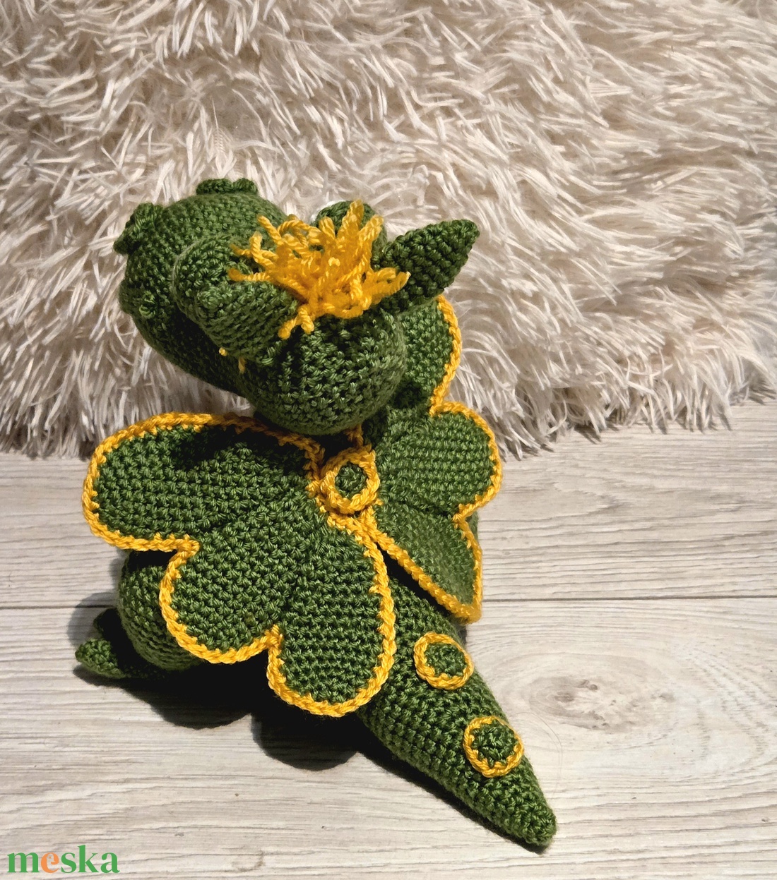 Horgolt mini sárkány - játék & sport - plüssállat & játékfigura - plüss mesefigurák - Meska.hu