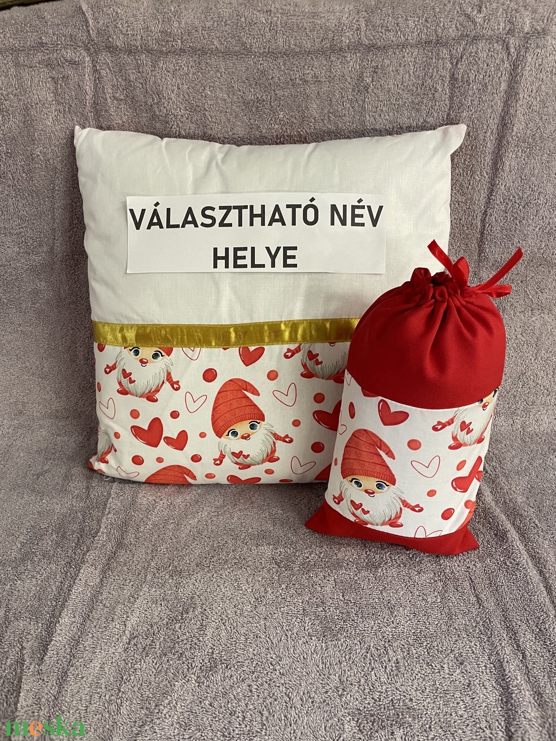 Mikulás párna + mikulás zsák egyedi névvel ellátva - otthon & életmód - lakástextil - párna & párnahuzat - Meska.hu Mikulás párna + mikulás zsák egyedi névvel ellátva - otthon & életmód - lakástextil - párna & párnahuzat - Meska.hu