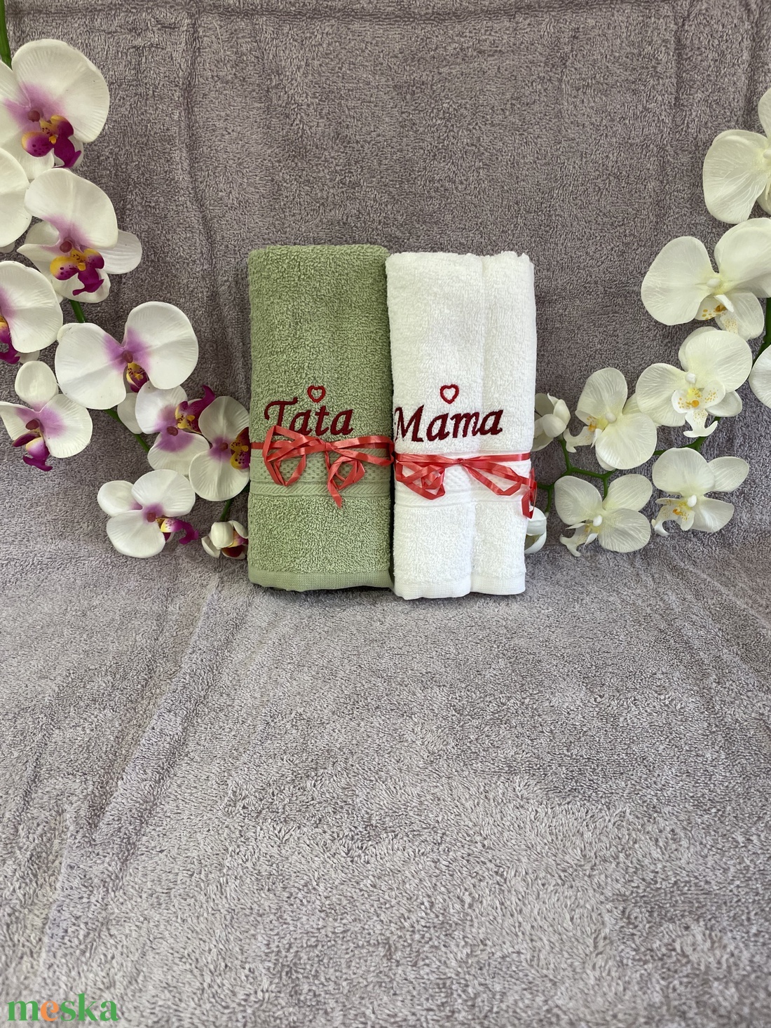 Páros Mama és Tata feliratos hímzett törölköző - otthon & életmód - fürdőszoba - törölköző - Meska.hu Páros Mama és Tata feliratos hímzett törölköző - otthon & életmód - fürdőszoba - törölköző - Meska.hu