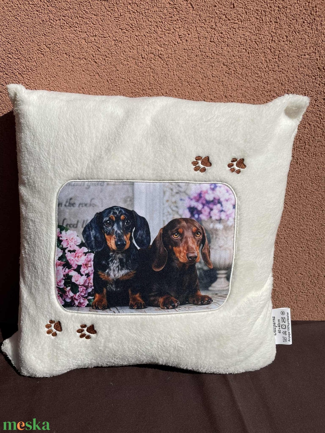 Tacskós tappancsos párna - otthon & életmód - lakástextil - párna & párnahuzat - Meska.hu