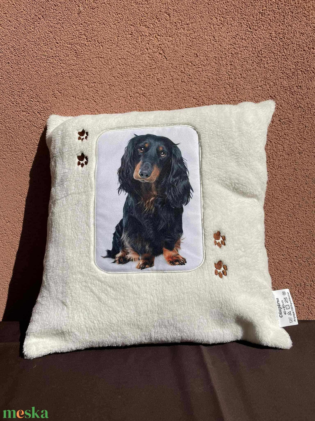 Tacskós tappancsos párna - otthon & életmód - lakástextil - párna & párnahuzat - Meska.hu