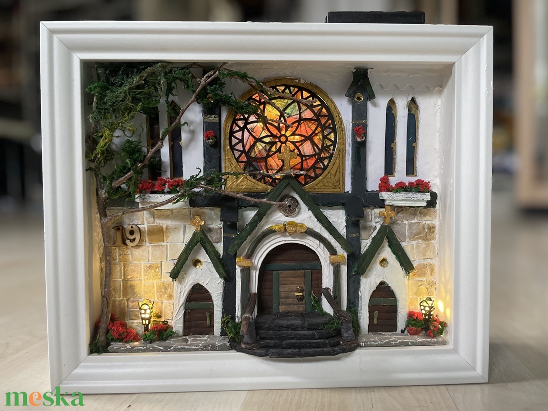 Aira temploma - miniatűr világ képkeretben - fali kulcstartó - otthon & lakás - dekoráció - kép & falikép - 3d képek - Meska.hu