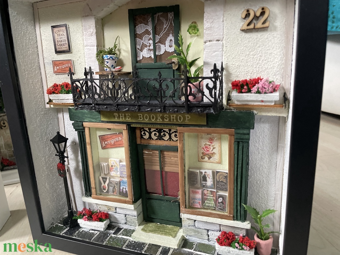 Könyvesbolt a Baker Streeten - miniatűr dobozkép - fali kulcstartó - otthon & életmód - dekoráció - kép & falikép - 3d képek - Meska.hu Könyvesbolt a Baker Streeten - miniatűr dobozkép - fali kulcstartó - otthon & életmód - dekoráció - kép & falikép - 3d képek - Meska.hu