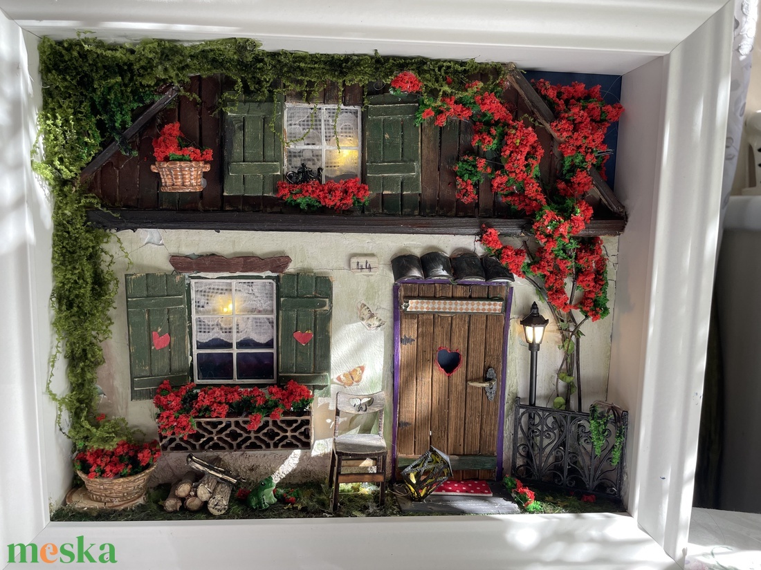 Muskátli utca 44 - miniatűr dobozkép - fali kulcstartó - otthon & életmód - dekoráció - kép & falikép - 3d képek - Meska.hu Muskátli utca 44 - miniatűr dobozkép - fali kulcstartó - otthon & életmód - dekoráció - kép & falikép - 3d képek - Meska.hu