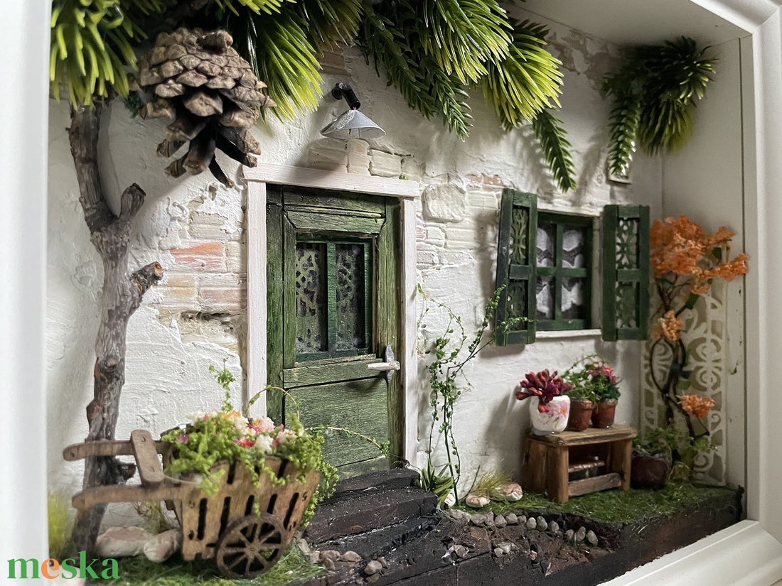 Fenyves utca 61 - miniatűr dobozkép - fali kulcstartó - karácsony - karácsonyi lakásdekoráció - karácsonyi falu, házikó - Meska.hu