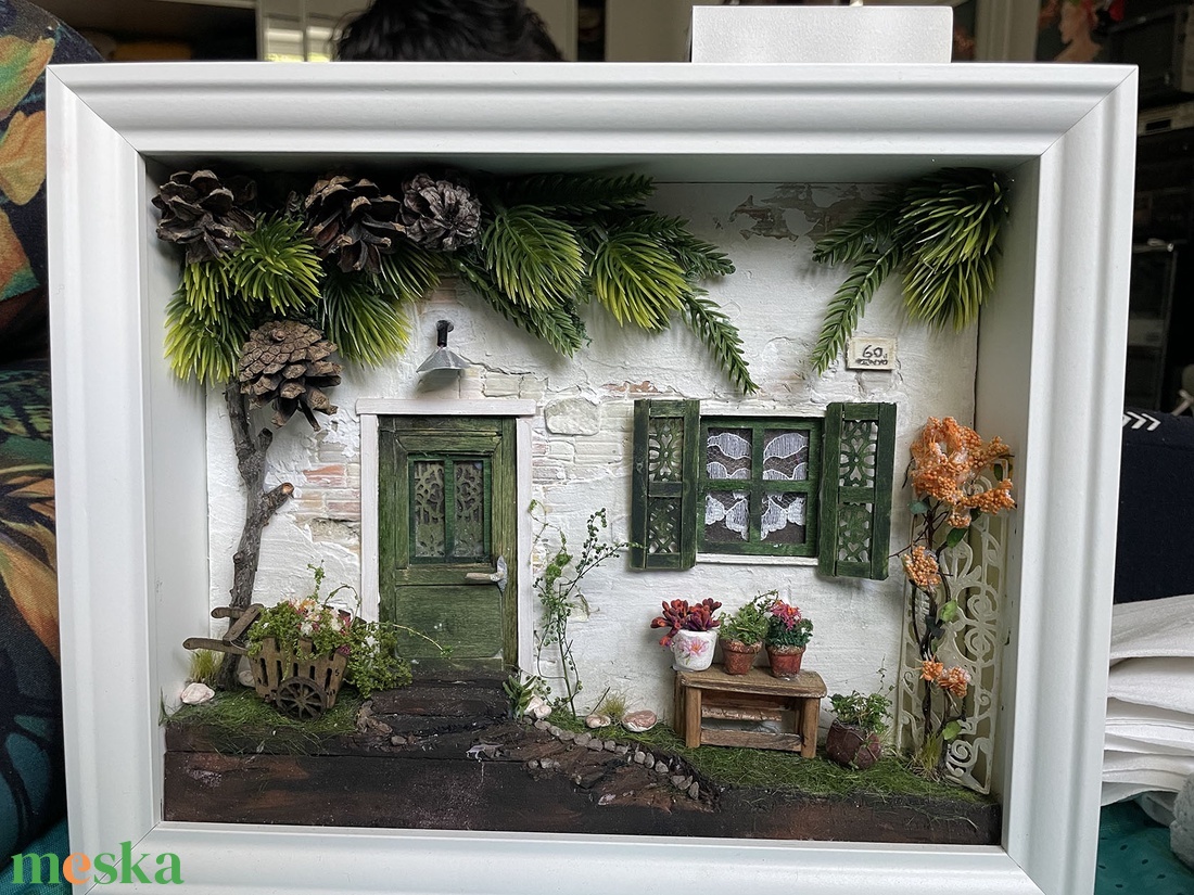 Fenyves utca 61 - miniatűr dobozkép - fali kulcstartó - karácsony - karácsonyi lakásdekoráció - karácsonyi falu, házikó - Meska.hu