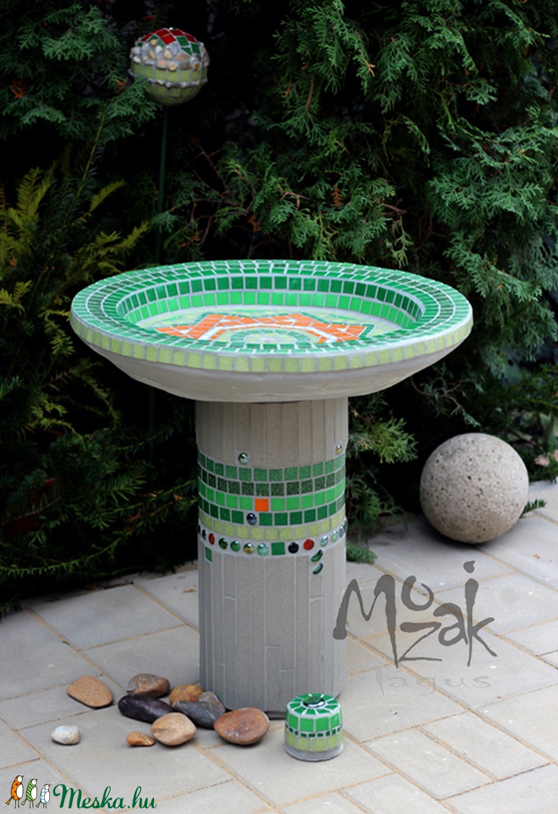 Mozaikos kerti madáritató-fürdető  -  - Meska.hu