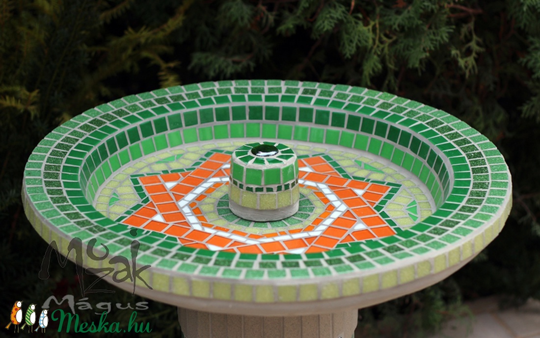 Mozaikos kerti madáritató-fürdető  -  - Meska.hu