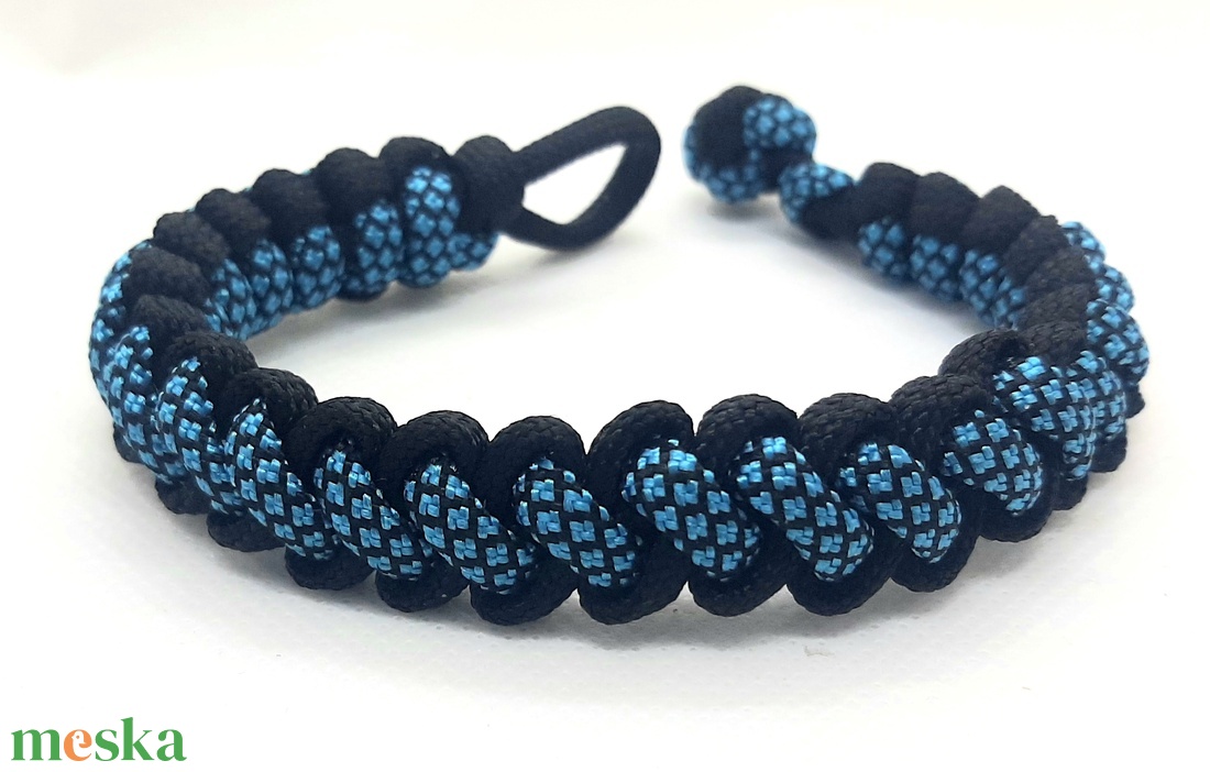 Kék diamond párhuzamok paracord karkötő - ékszer - karkötő - fonott karkötő - Meska.hu Kék diamond párhuzamok paracord karkötő - ékszer - karkötő - fonott karkötő - Meska.hu