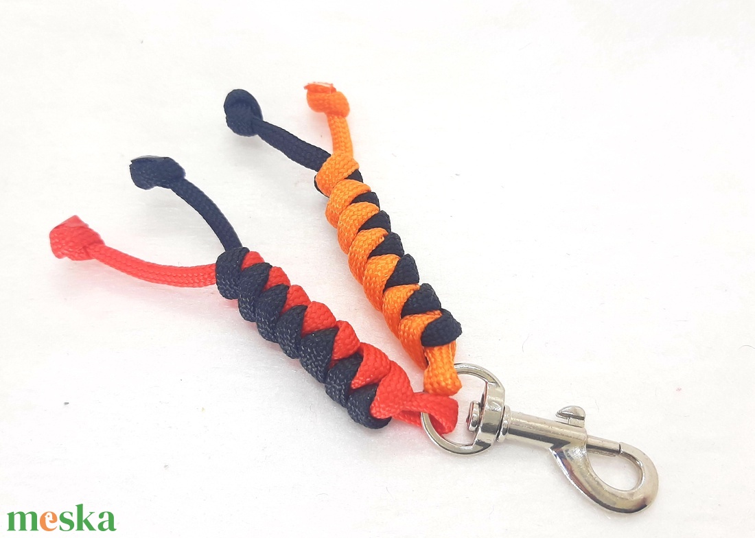 Paracord kulcstartó dupla lógósok - otthon & életmód - dekoráció - fali és függő dekoráció - fali kulcstartó - Meska.hu Paracord kulcstartó dupla lógósok - otthon & életmód - dekoráció - fali és függő dekoráció - fali kulcstartó - Meska.hu