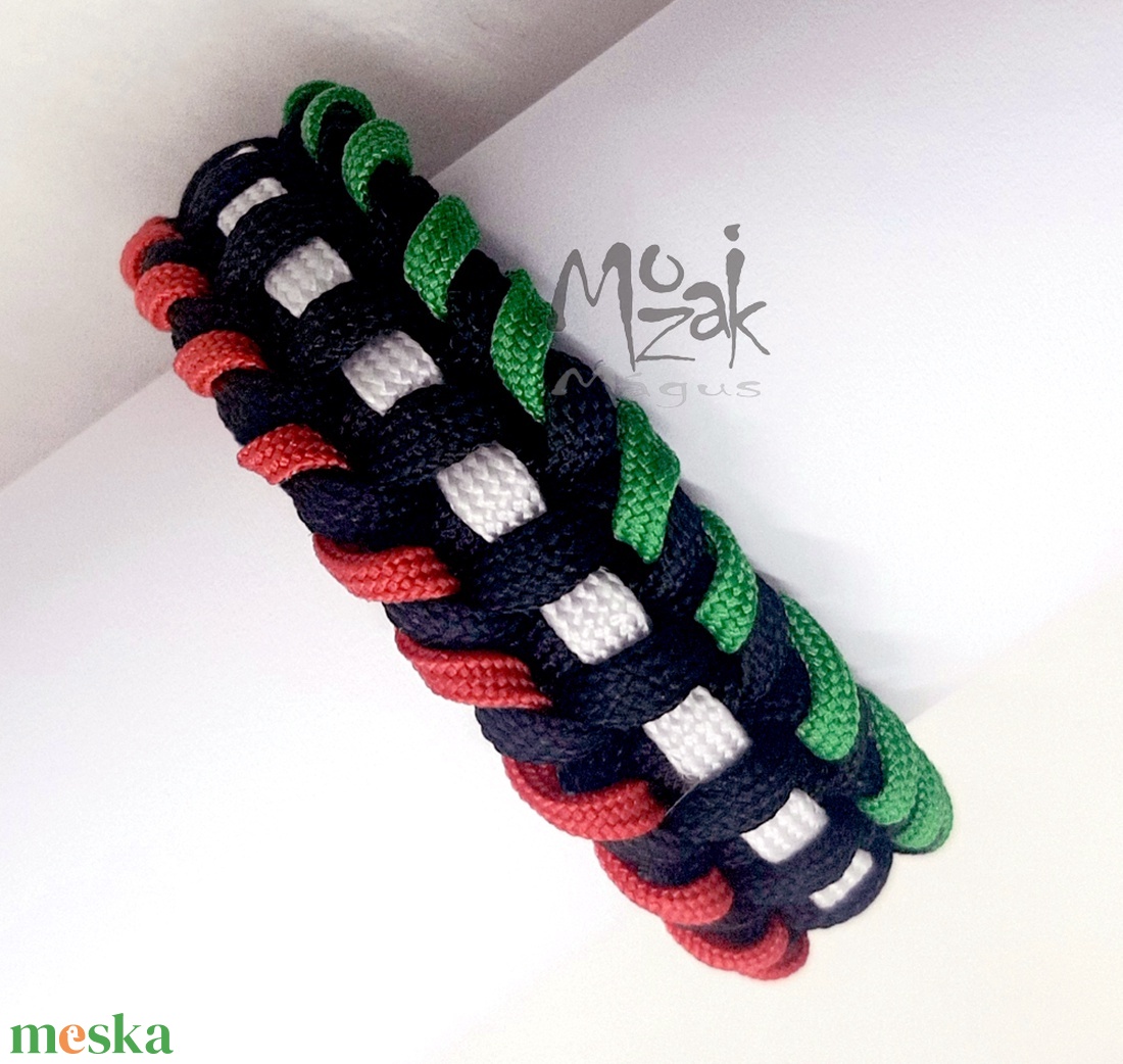 NEMZETIS paracord karkötő - ékszer - karkötő - fonott karkötő - Meska.hu NEMZETIS paracord karkötő - ékszer - karkötő - fonott karkötő - Meska.hu